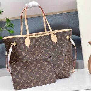 💎Louis Vuitton 💎Neverfull MM Monogram Beige